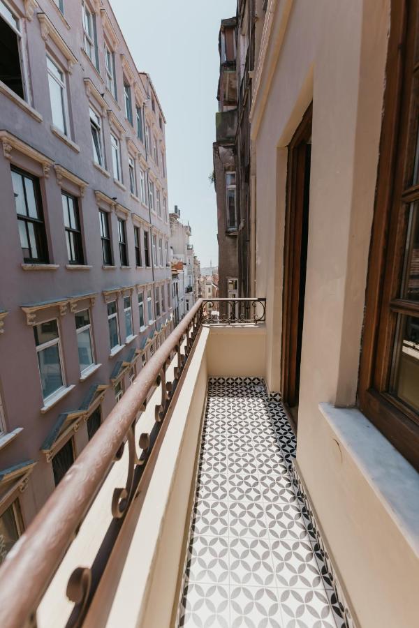 Galadoo Suites Istanbul Exterior photo